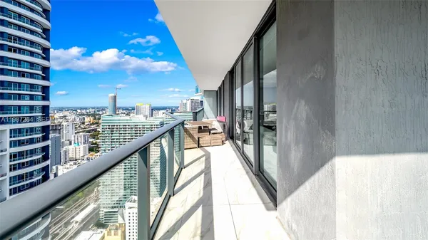 $15,000 | 1300 South Miami Avenue, Unit 4306, Miami, FL 33130