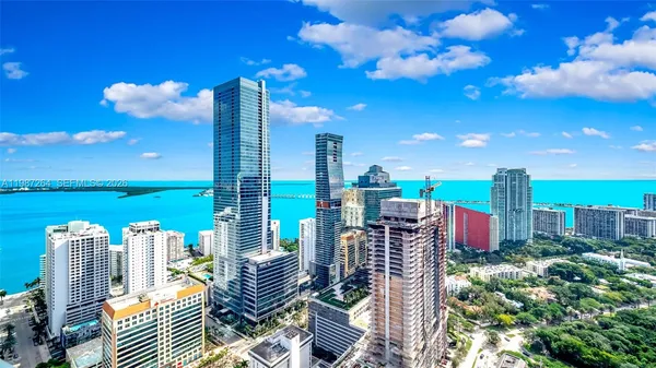 $15,000 | 1300 South Miami Avenue, Unit 4306, Miami, FL 33130
