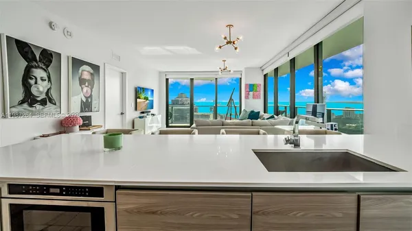 $15,000 | 1300 South Miami Avenue, Unit 4306, Miami, FL 33130