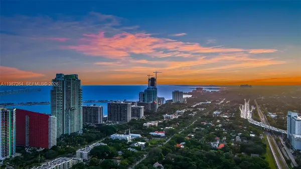 $15,000 | 1300 South Miami Avenue, Unit 4306, Miami, FL 33130