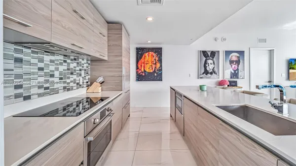 $15,000 | 1300 South Miami Avenue, Unit 4306, Miami, FL 33130