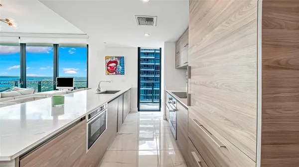 $15,000 | 1300 South Miami Avenue, Unit 4306, Miami, FL 33130