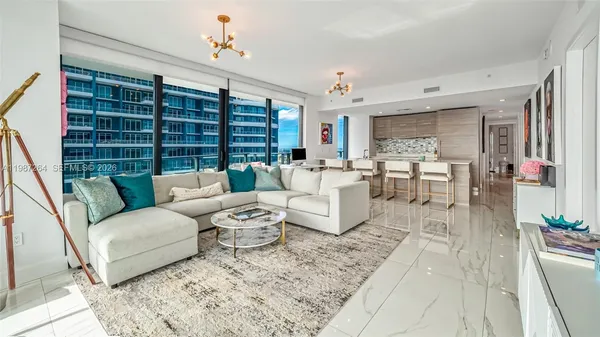 $15,000 | 1300 South Miami Avenue, Unit 4306, Miami, FL 33130