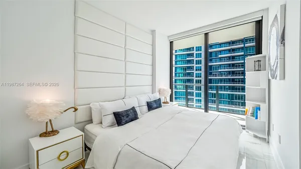 $15,000 | 1300 South Miami Avenue, Unit 4306, Miami, FL 33130