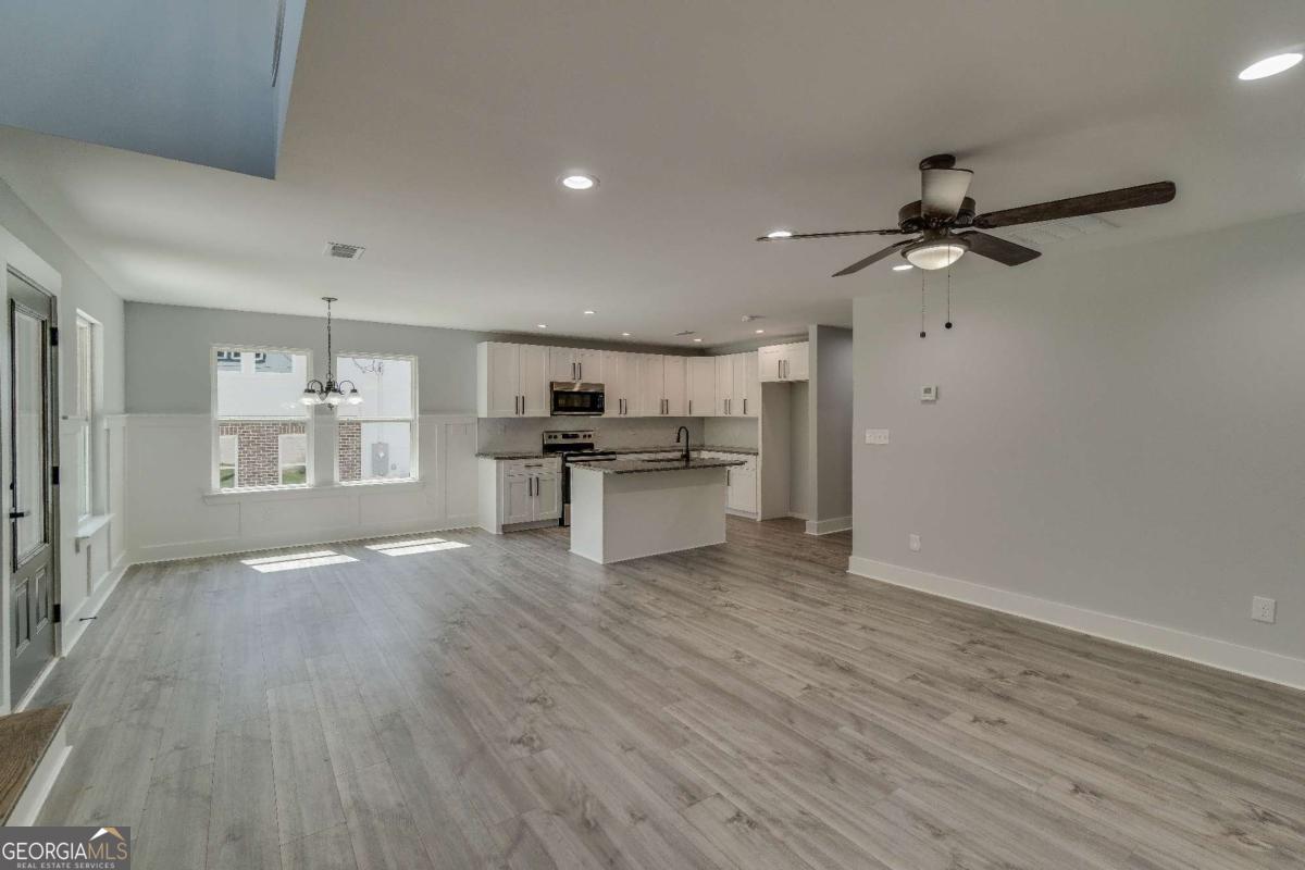 2387 Highpoint Road Snellville, GA 30078 - Photo 4 of 28