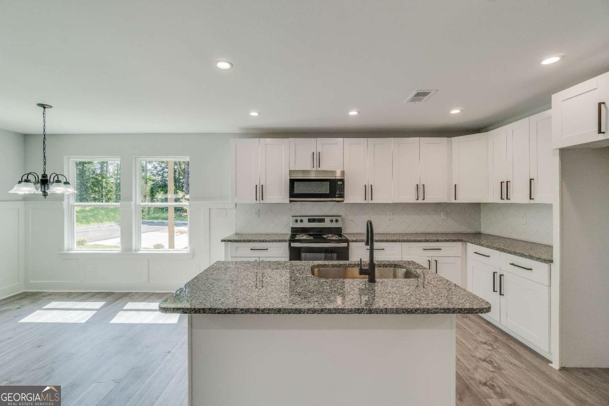 2387 Highpoint Road Snellville, GA 30078 - Photo 7 of 28