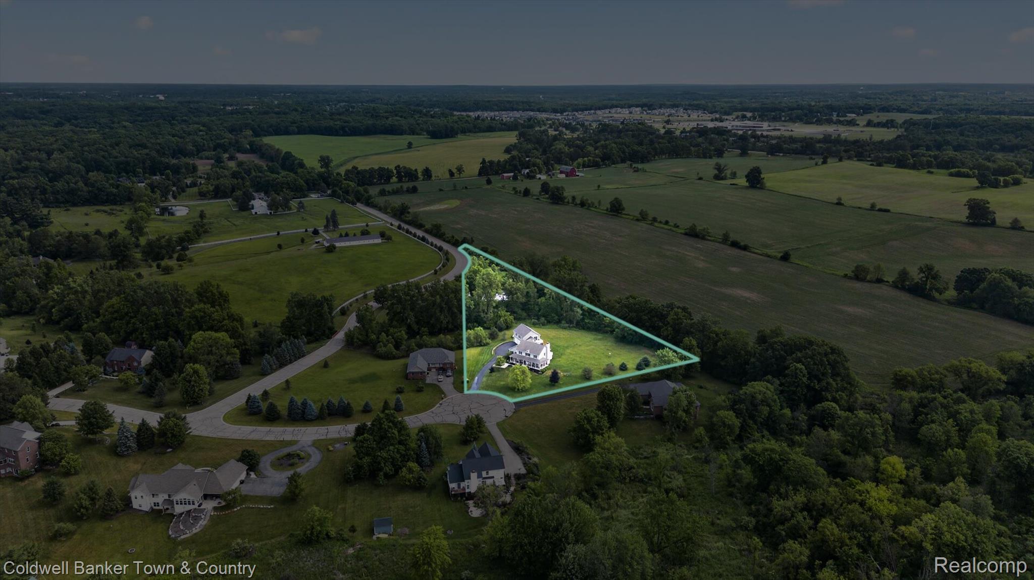918 Gray Fox Court Howell, MI 48843 - Photo 76 of 84 Aerial perspective showcasing a large residential property with expansive green space