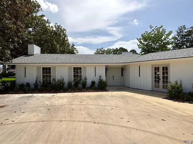 $569,900 | 1406 False River Drive, New Roads, LA 70760