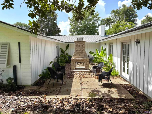 $569,900 | 1406 False River Drive, New Roads, LA 70760