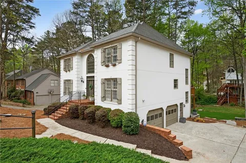 $850,000 | 135 Inverness Approach, Roswell, GA 30075
