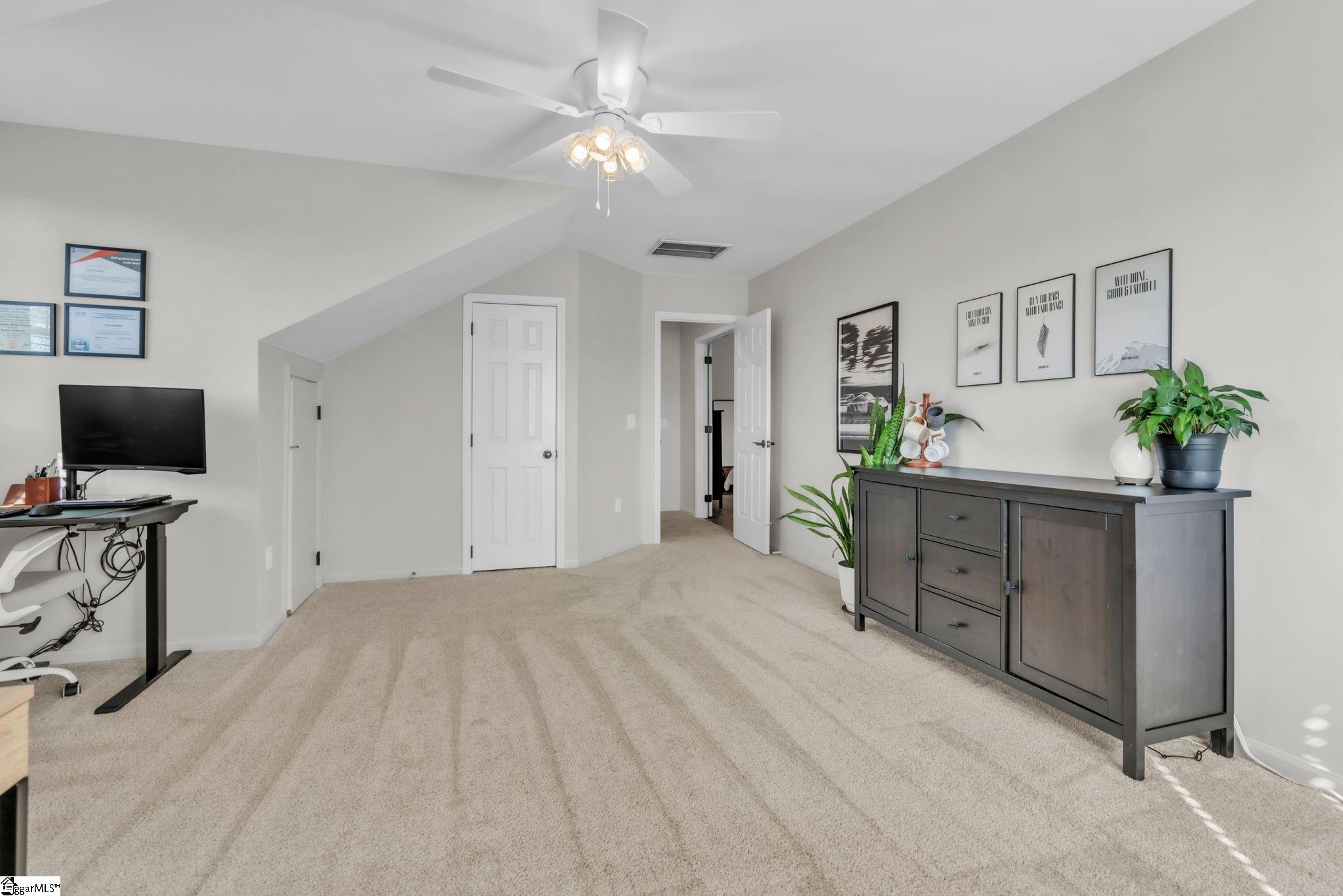 417 Roberts Road Taylors, SC 29687 - Photo 10 of 31