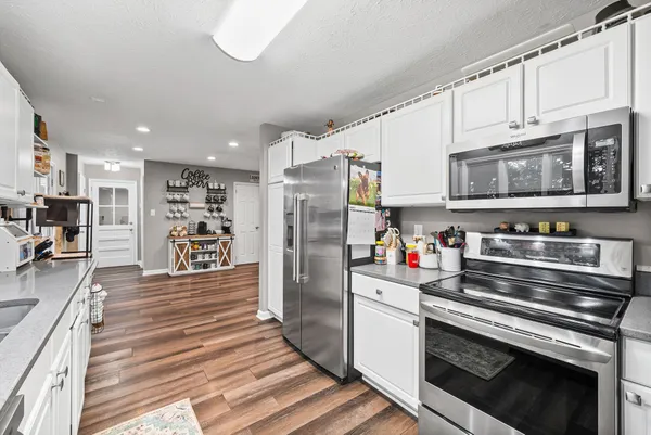 $349,900 | 1112 Black Oak Lane, Hopkinsville, KY 42240