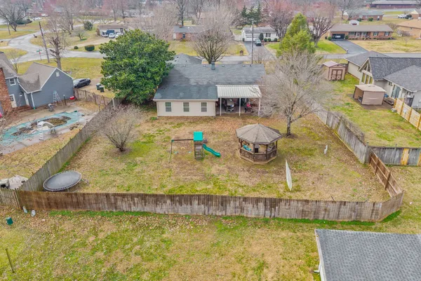 $349,900 | 1112 Black Oak Lane, Hopkinsville, KY 42240