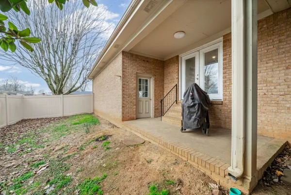 $349,900 | 1112 Black Oak Lane, Hopkinsville, KY 42240