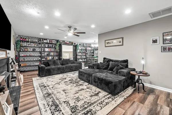 $349,900 | 1112 Black Oak Lane, Hopkinsville, KY 42240