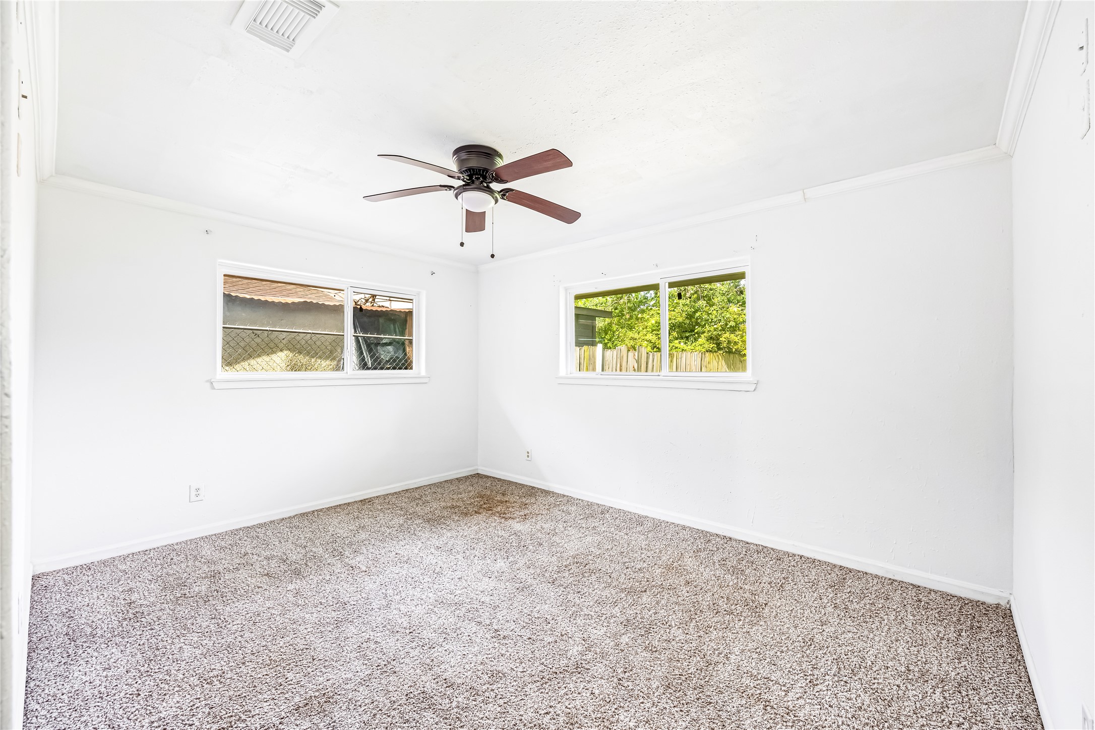 7707 Nordling Road Houston, TX 77037 - Photo 14 of 17