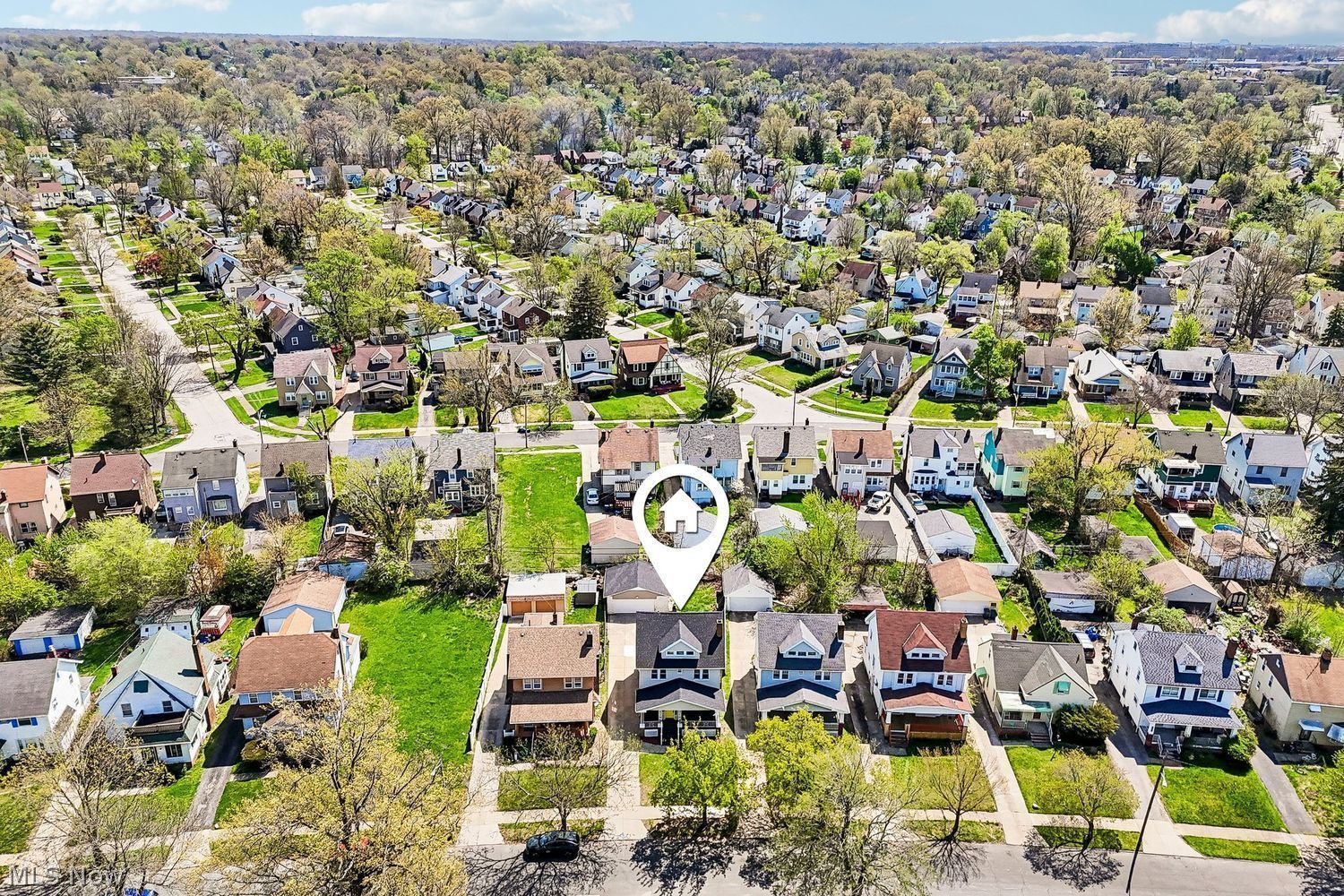1045 Nela View Road Cleveland Heights, OH 44112 - Photo 4 of 48 Gallery Image 4
