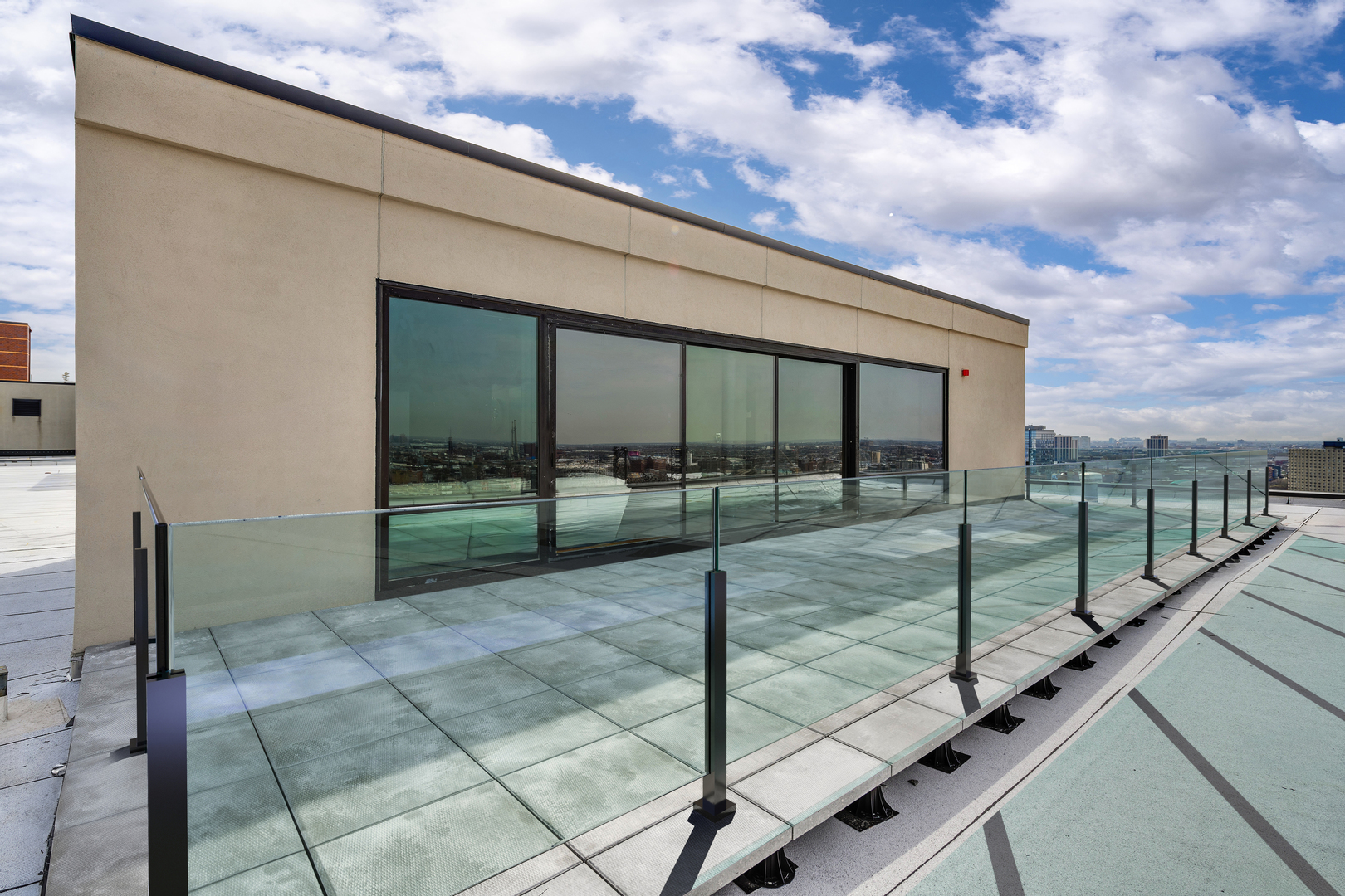 1530 South State Street, Unit 18AB Chicago, IL 60605 - Photo 15 of 54 a view of a balcony