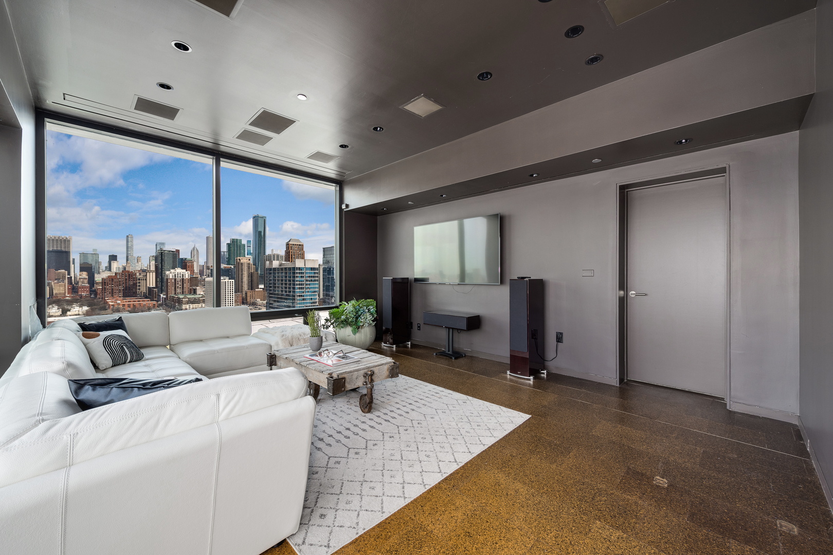 1530 South State Street, Unit 18AB Chicago, IL 60605 - Photo 38 of 54 a living room with furniture