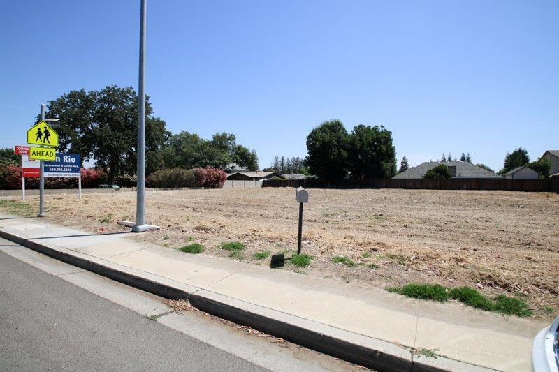 1474 North Reed Avenue Reedley, CA 93654 - Photo 3 of 8