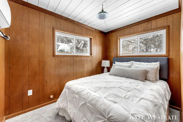 $159,900 | 262 40th Street, Allegan, MI 49010