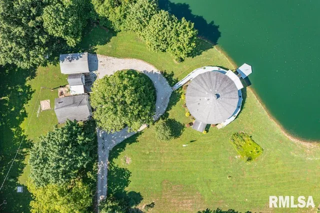 $628,000 | 14290 East Windsong Road, Mount Vernon, IL 62864