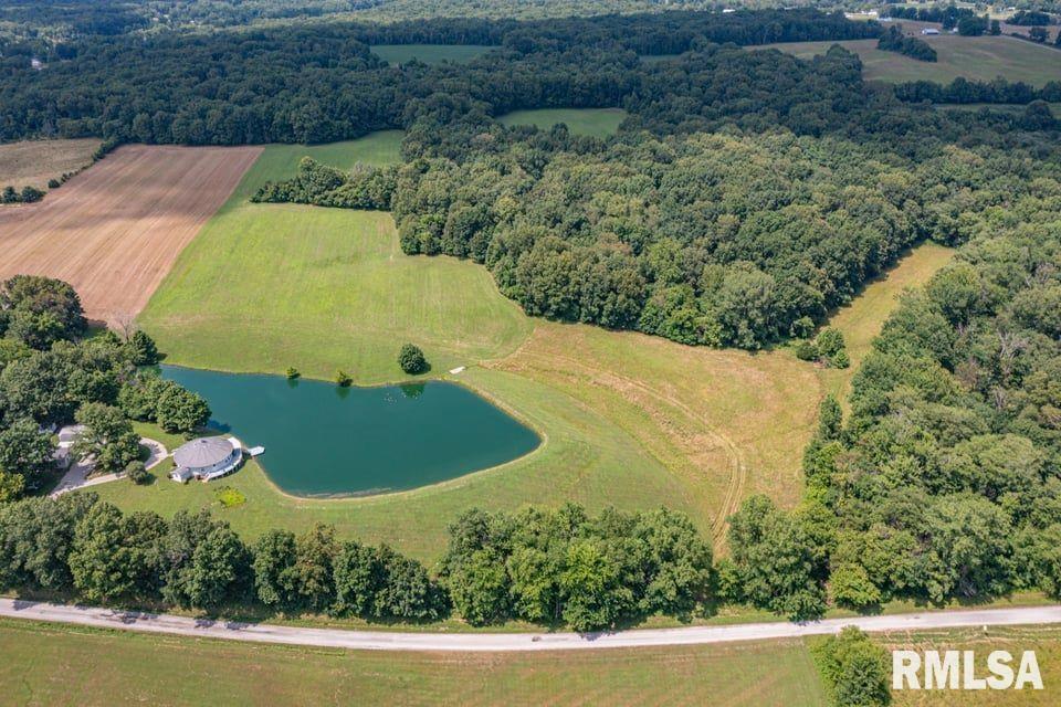 14290 East Windsong Road Mount Vernon, IL 62864 - Photo 2 of 21 an aerial view of a house