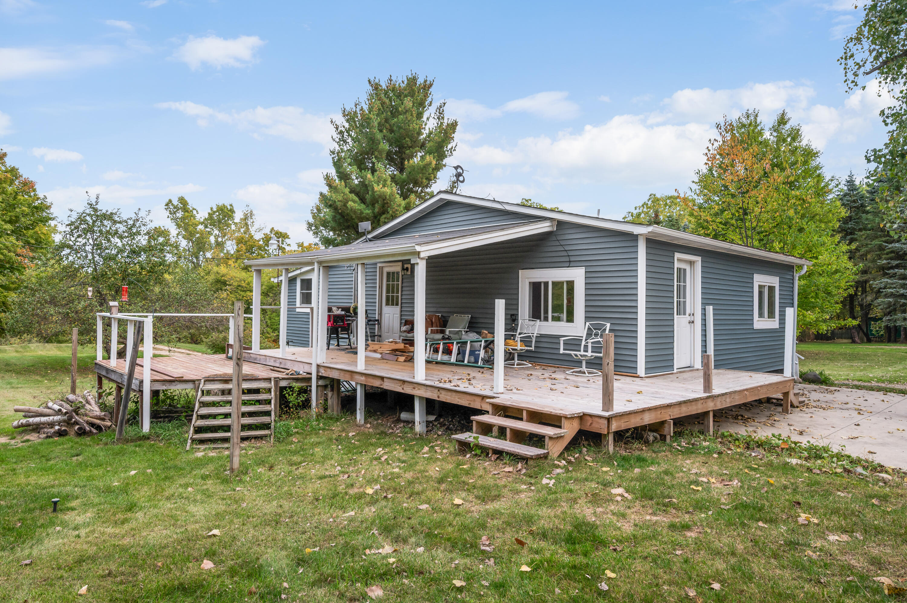 2826 Woods Road Ionia, MI 48846 - Photo 2 of 25 2826-WoodsDr-Ionia-16