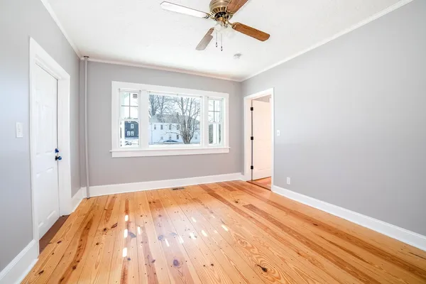 $2,300 | 5 Maple Avenue, Unit 1, North Oxford, MA 01537