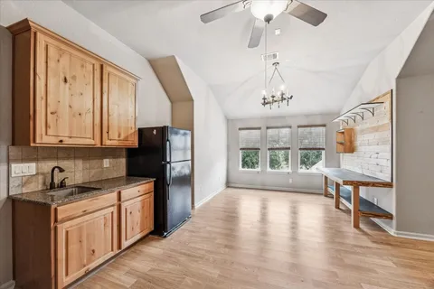 $1,100,000 | 11256 Hahn Road, Sealy, TX 77474