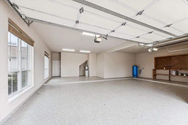 $1,100,000 | 11256 Hahn Road, Sealy, TX 77474