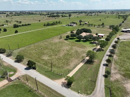 $1,100,000 | 11256 Hahn Road, Sealy, TX 77474
