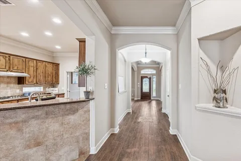 $1,100,000 | 11256 Hahn Road, Sealy, TX 77474