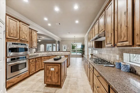 $1,100,000 | 11256 Hahn Road, Sealy, TX 77474