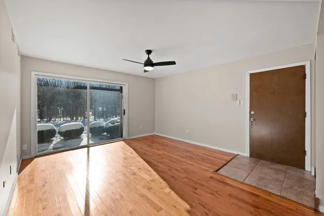 $159,000 | 5715 Park Place, Unit K1, Crestwood, IL 60418