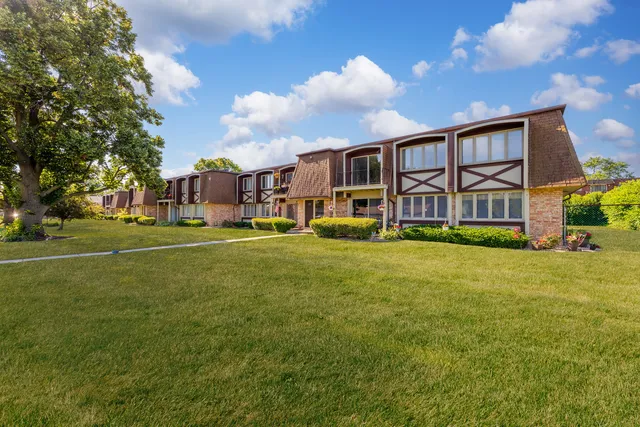 $159,000 | 5715 Park Place, Unit K1, Crestwood, IL 60418