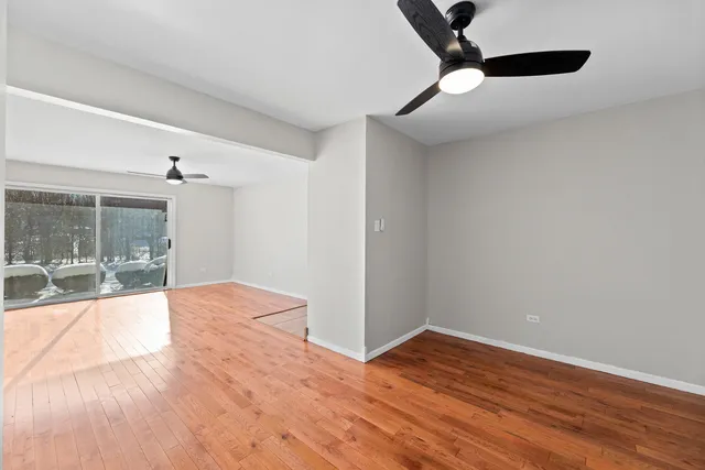 $159,000 | 5715 Park Place, Unit K1, Crestwood, IL 60418