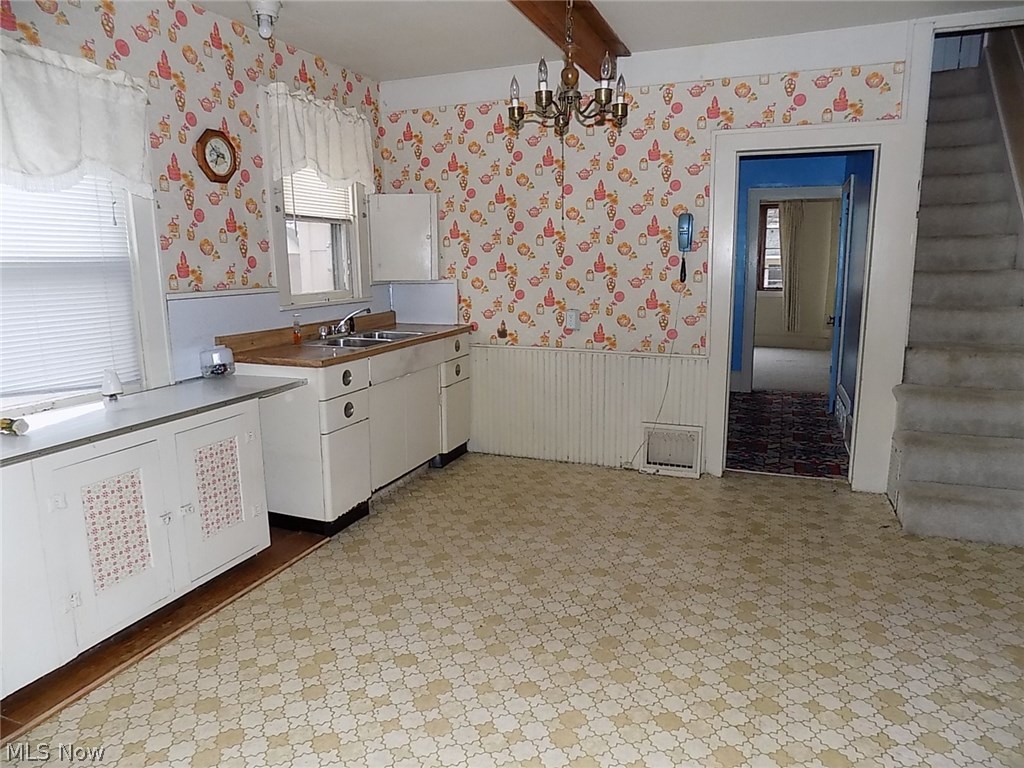 4903 Ridge Avenue Southeast Canton, OH 44707 - Photo 9 of 27 Gallery Image 9