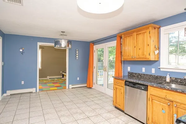 $3,700 | 2 Toni Lane, Franklin, MA 02038