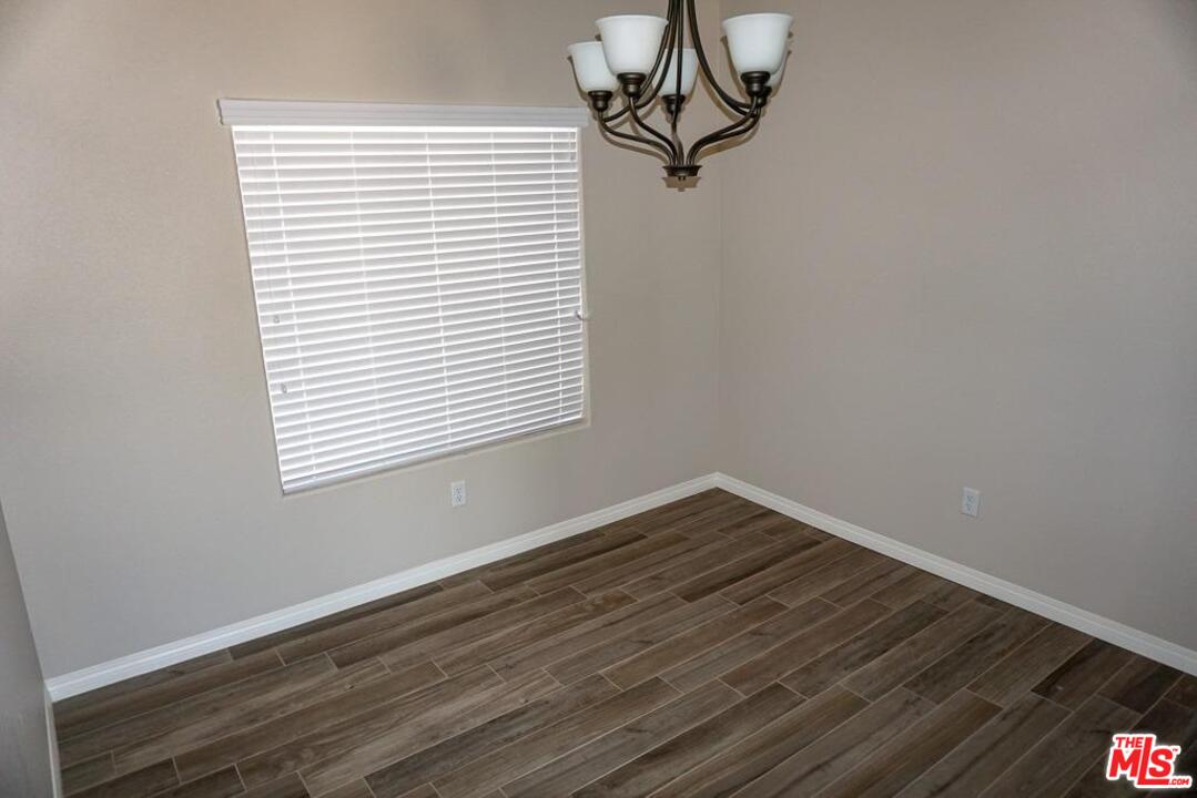 10993 Mohawk Road Apple Valley, CA 92308 - Photo 11 of 20