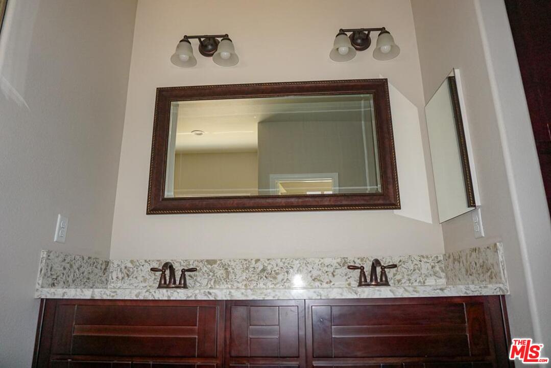 10993 Mohawk Road Apple Valley, CA 92308 - Photo 16 of 20