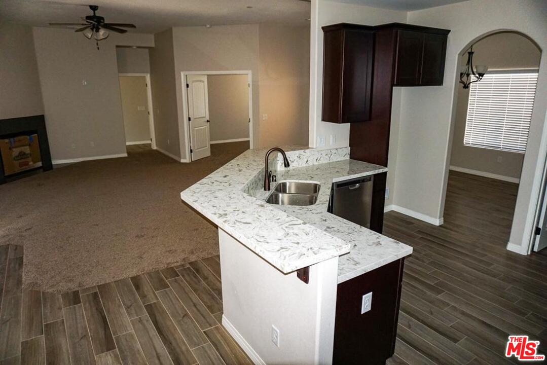 10993 Mohawk Road Apple Valley, CA 92308 - Photo 10 of 20