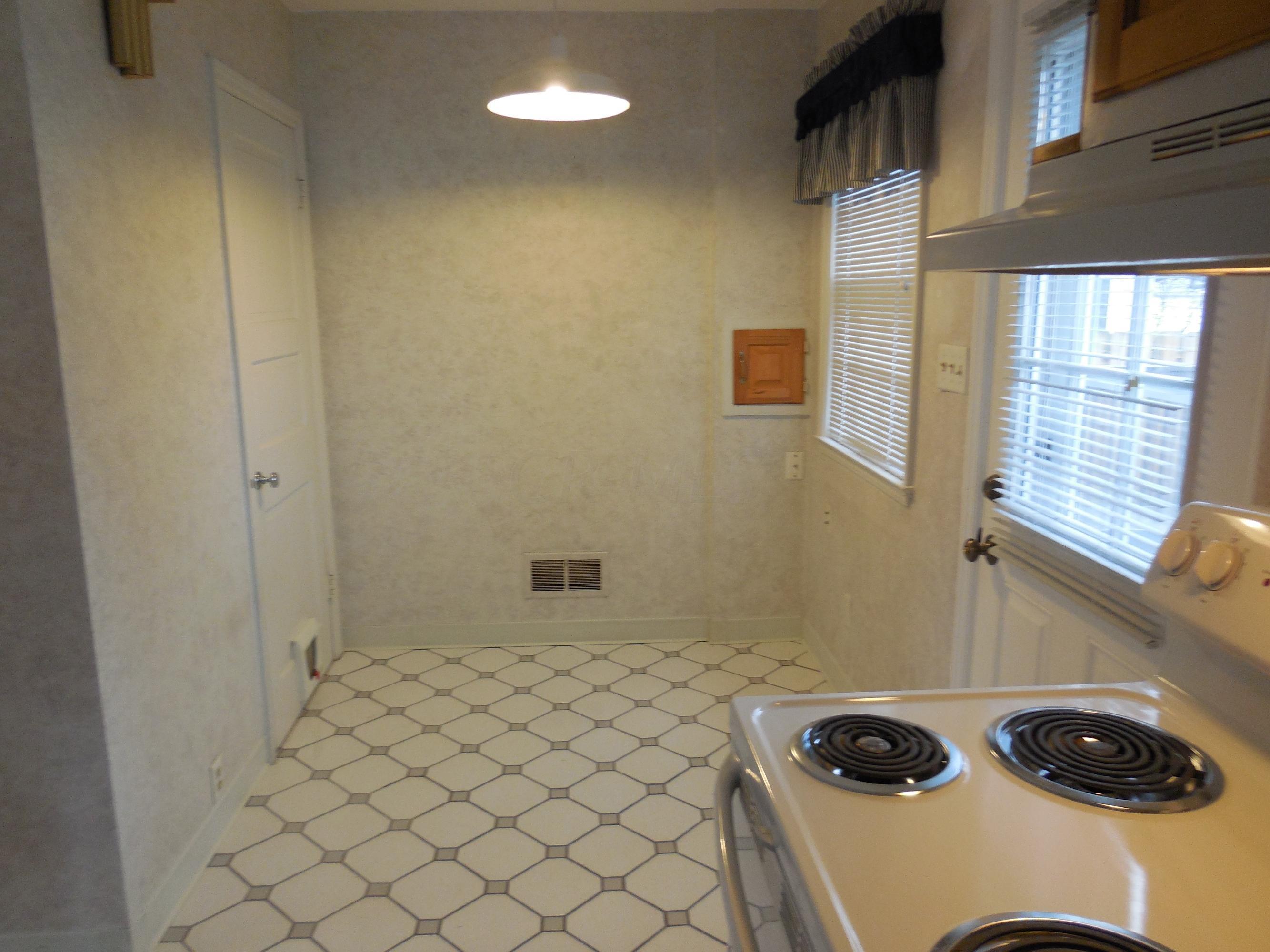 887 South Remington Road Columbus, OH 43209 - Photo 5 of 9