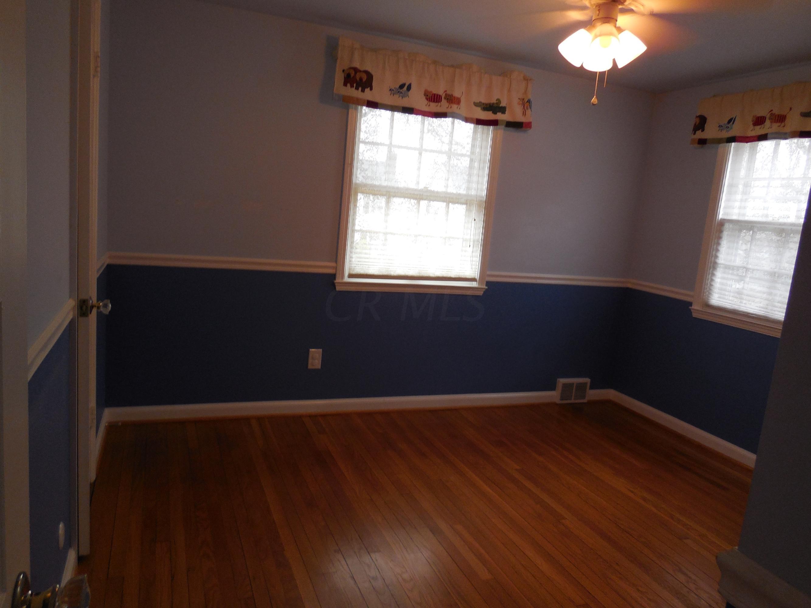 887 South Remington Road Columbus, OH 43209 - Photo 7 of 9