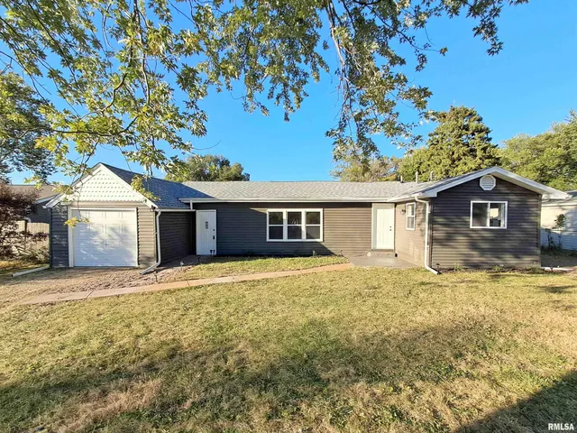 $170,000 | 108 Hillman Street, Washington, IL 61571