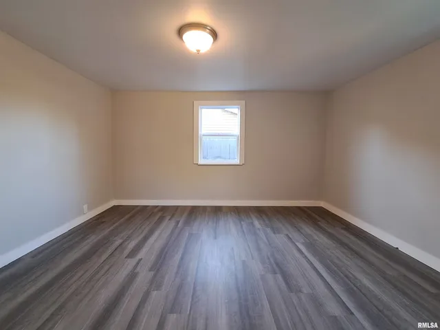 $170,000 | 108 Hillman Street, Washington, IL 61571