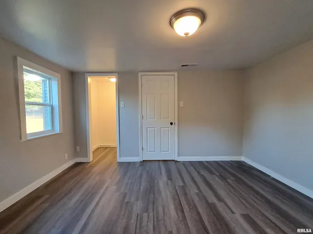 $170,000 | 108 Hillman Street, Washington, IL 61571