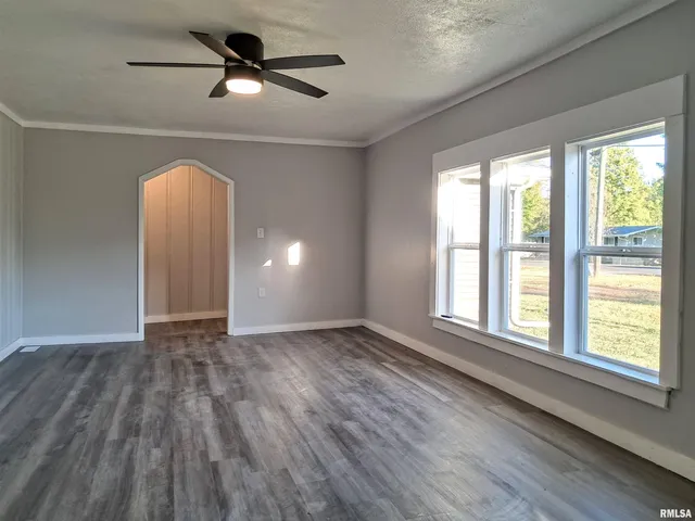 $170,000 | 108 Hillman Street, Washington, IL 61571