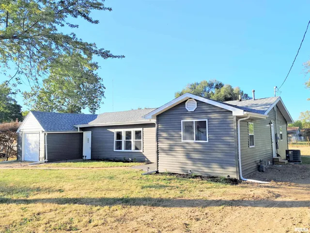 $170,000 | 108 Hillman Street, Washington, IL 61571