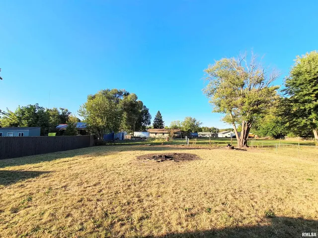 $170,000 | 108 Hillman Street, Washington, IL 61571